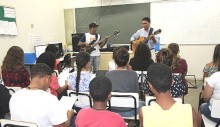 escola-municipal-de-musica-abre-inscricoes-nos-dias-1-e-2-de-fevereiro-curso-gratuito-de-musicalizacao-e-pratica-instrumental-para-maiores-de-oito-anos-de-idade