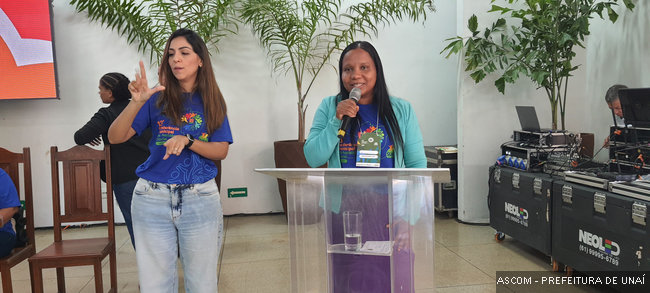 13confsocial04