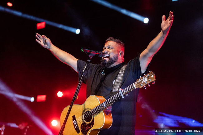 Clamor pela Vida: cantor gospel Fernandinho faz show em Unaí no domingo (3/8)