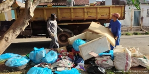 Mutirão de limpeza recolhe mais de 13 toneladas de lixo em bairros após a ponte